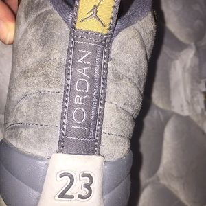 Size 6 gray suede jordans.